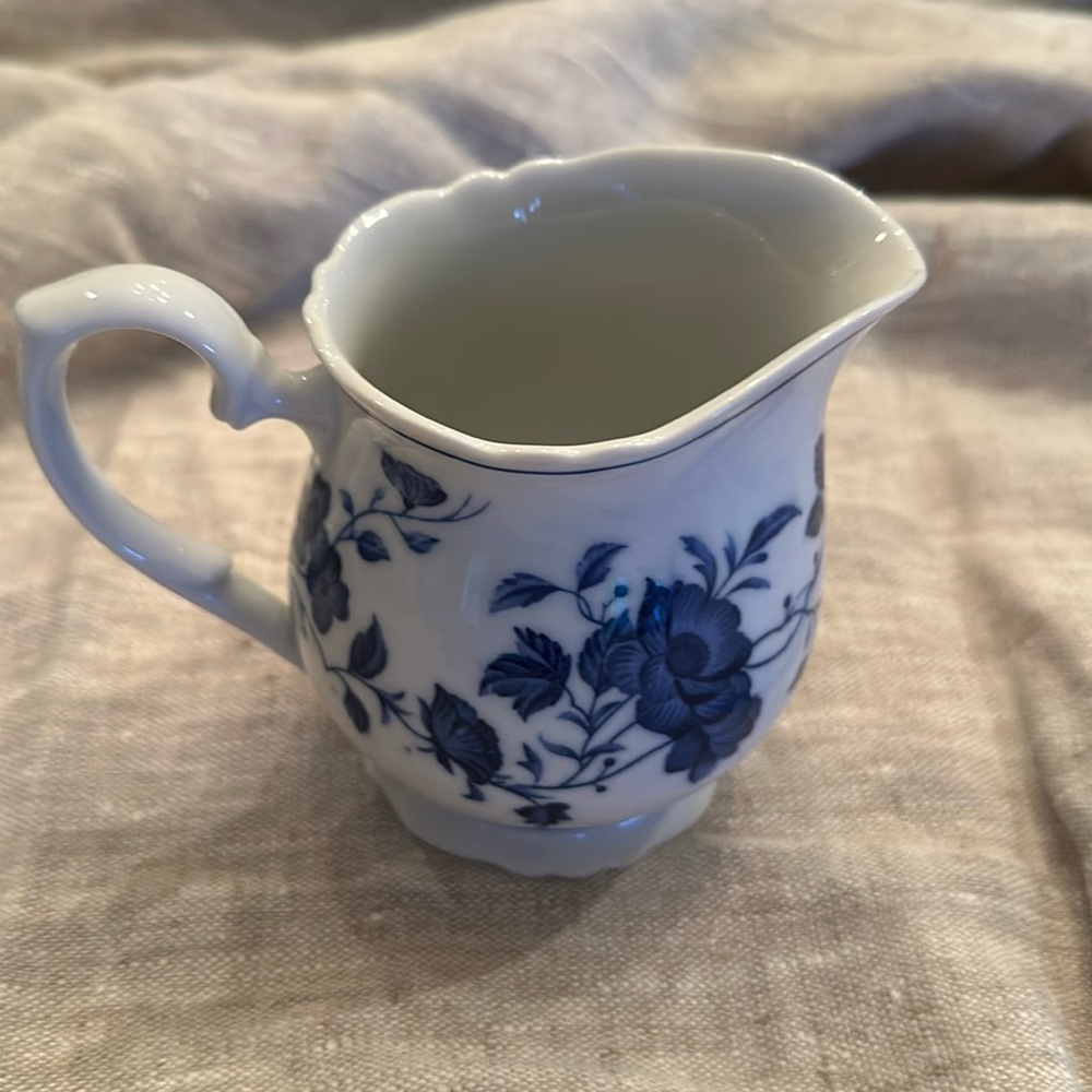 Vintage Royal Meissen blue and white transferware creamer vase